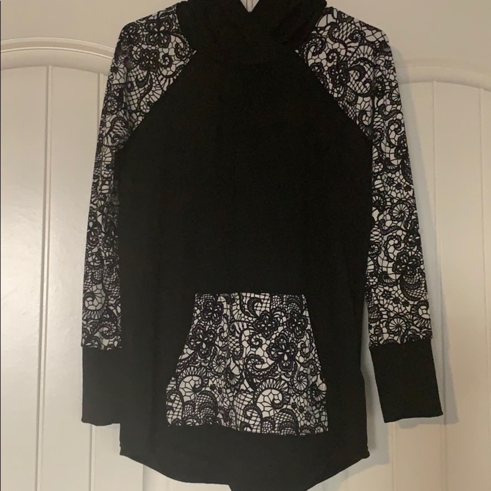 Like new Lularoe Amber Sweatshirt